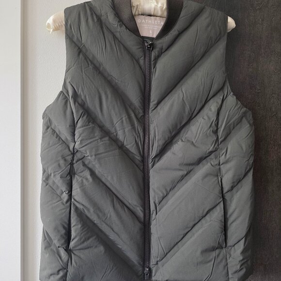 Athleta Hybrid Vest Size Small - Picture 1 of 1